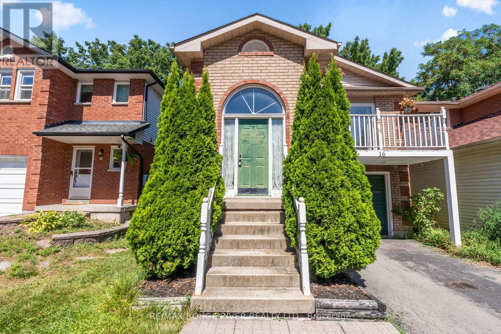Photo 8 of 16 Borland Court, Clarington ON