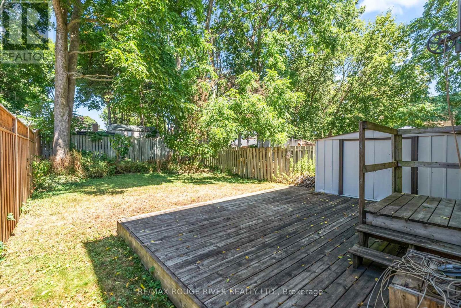 Photo 15 of 16 Borland Court, Clarington ON