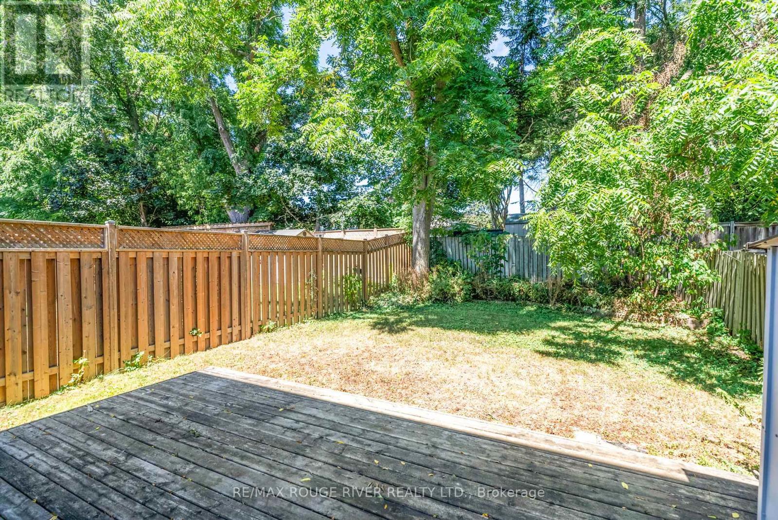 Photo 33 of 16 Borland Court, Clarington ON