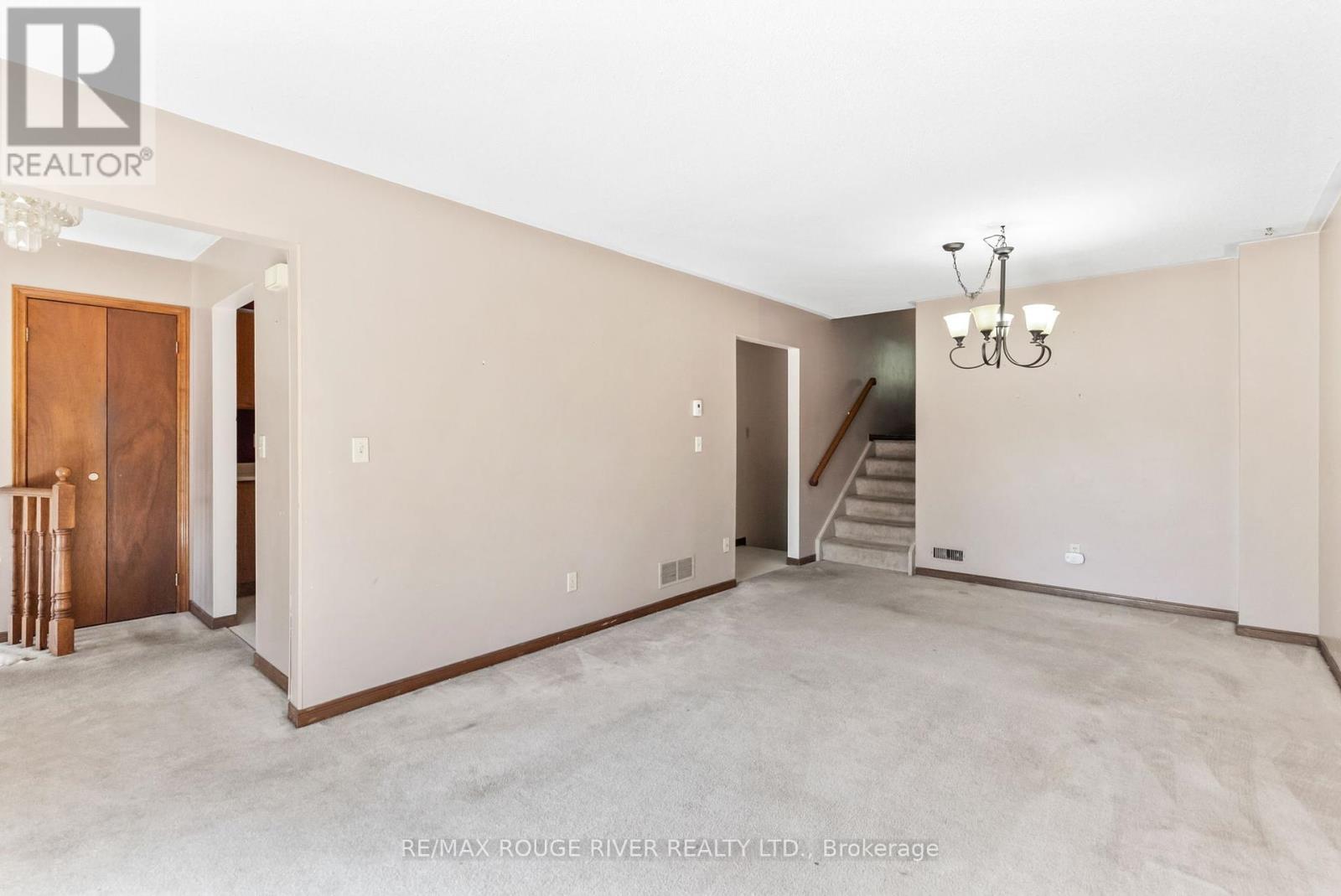 Photo 27 of 16 Borland Court, Clarington ON
