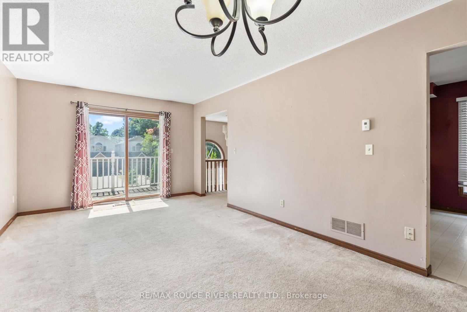 Photo 17 of 16 Borland Court, Clarington ON