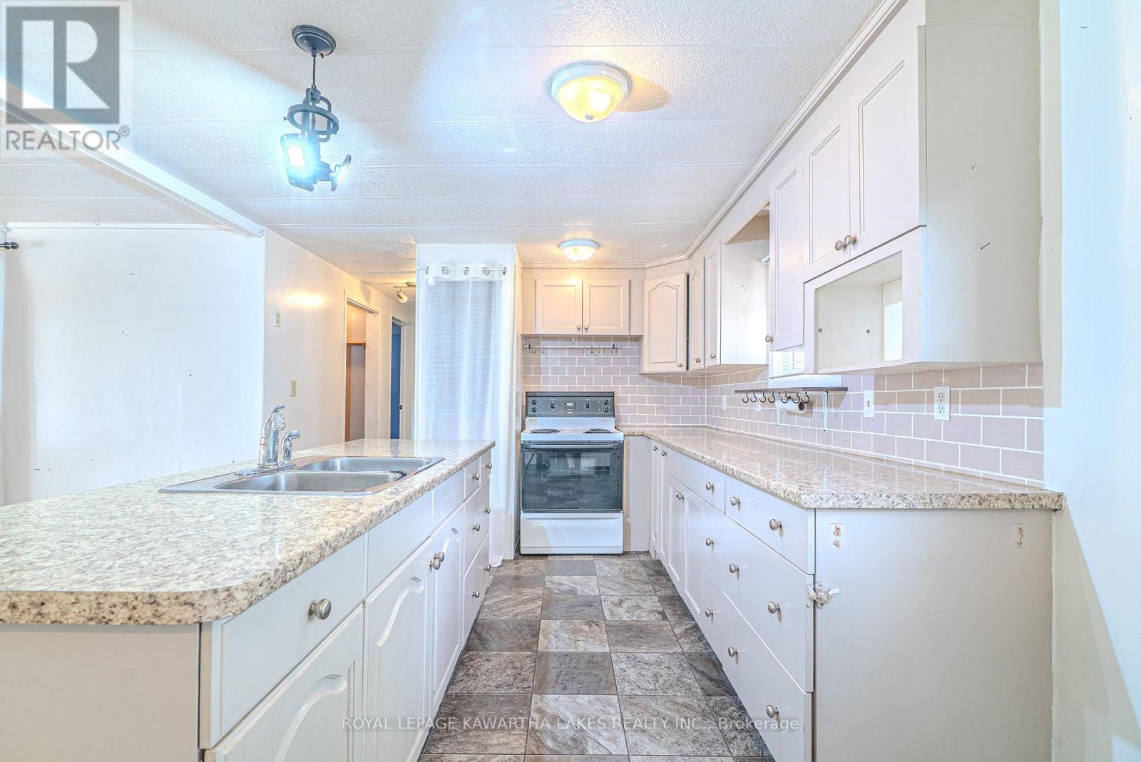 Photo 11 of 29 Macal Drive, Kawartha Lakes ON