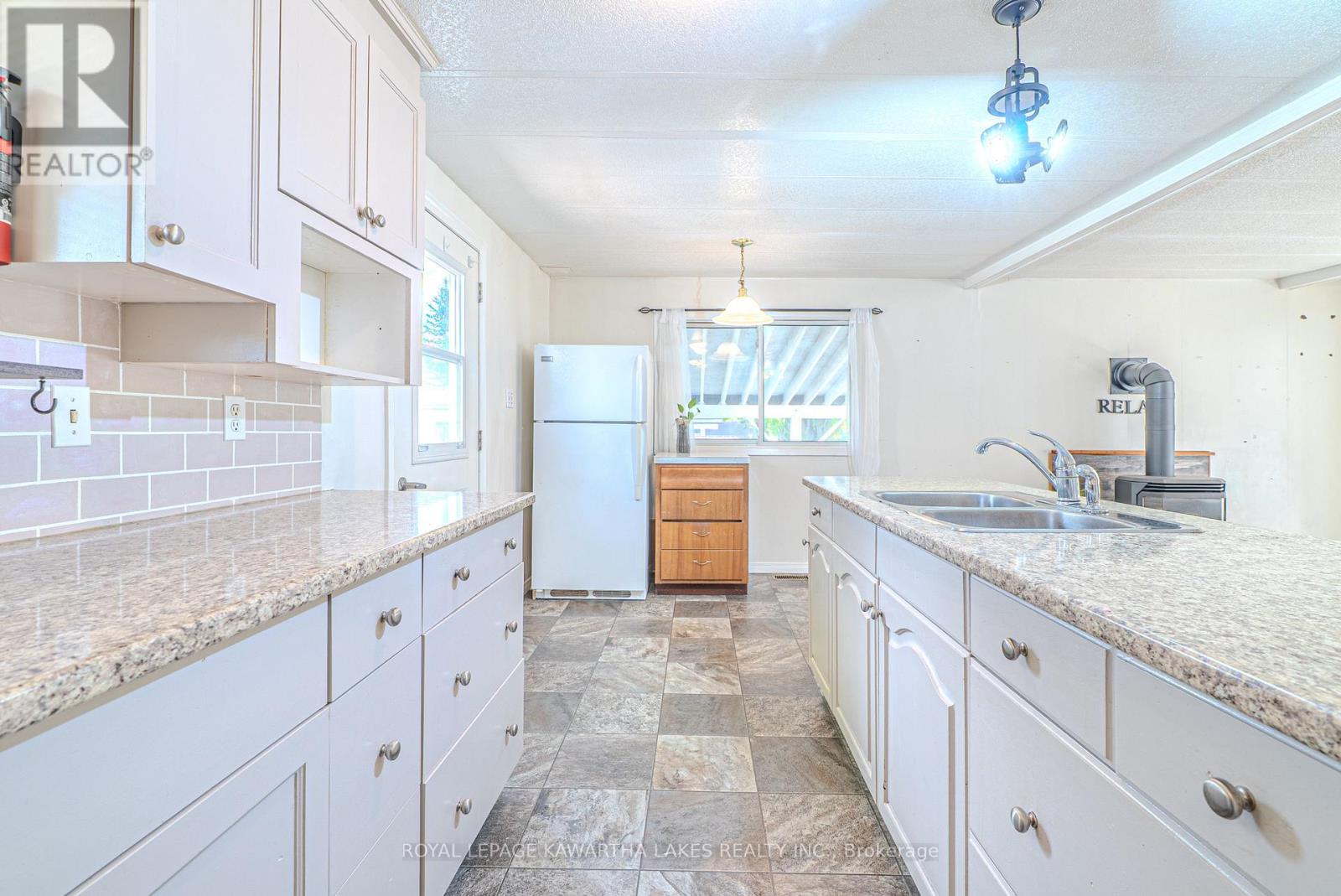 Photo 20 of 29 Macal Drive, Kawartha Lakes ON