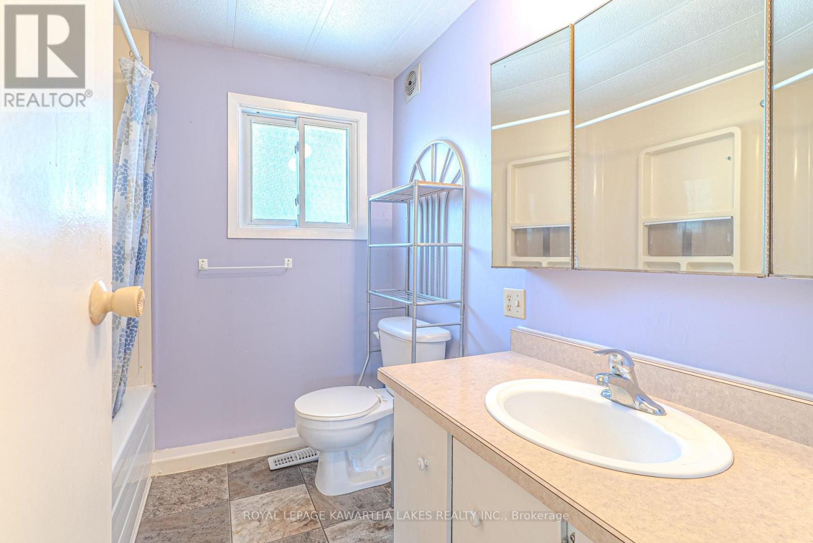Photo 1 of 29 Macal Drive, Kawartha Lakes ON