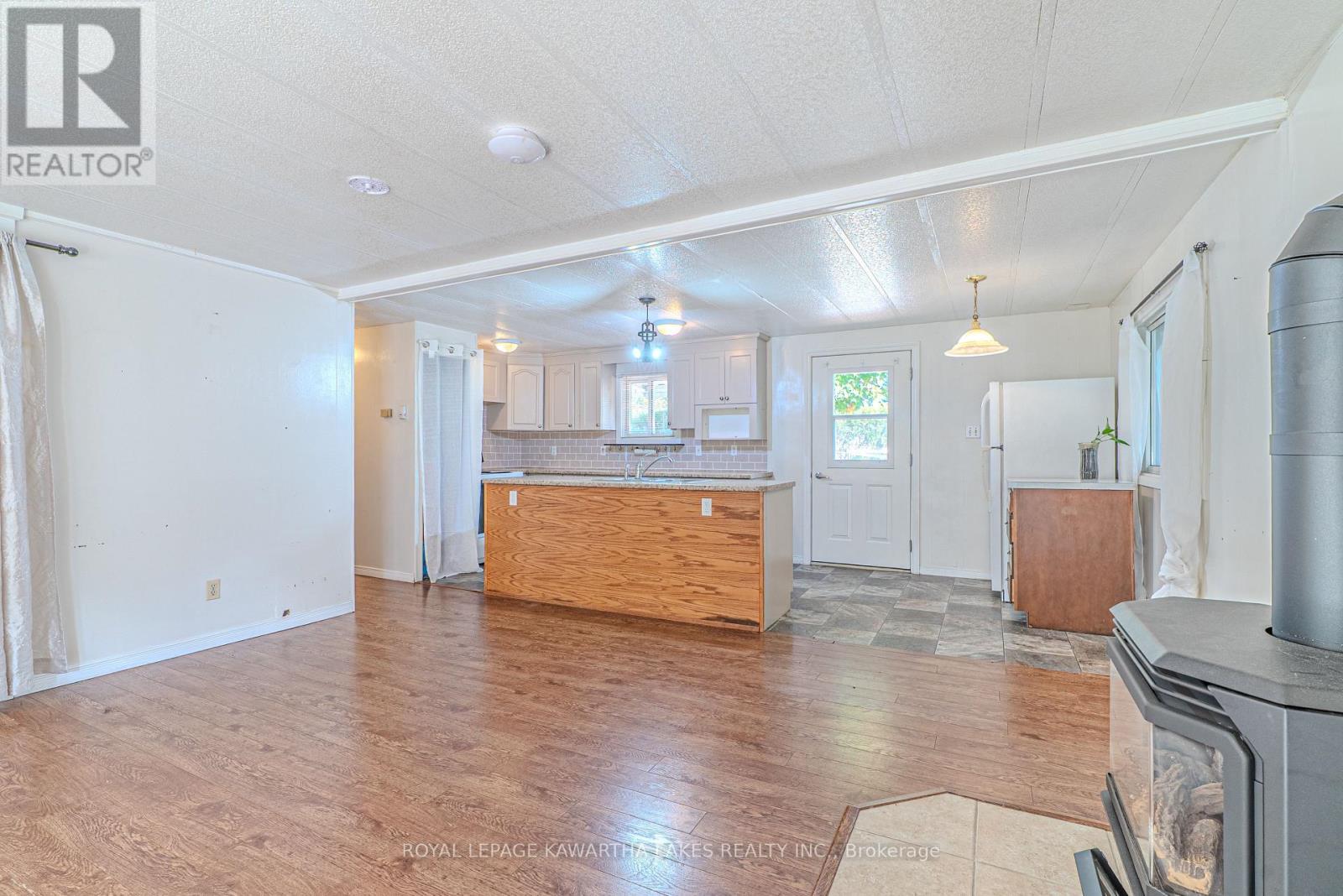Photo 6 of 29 Macal Drive, Kawartha Lakes ON