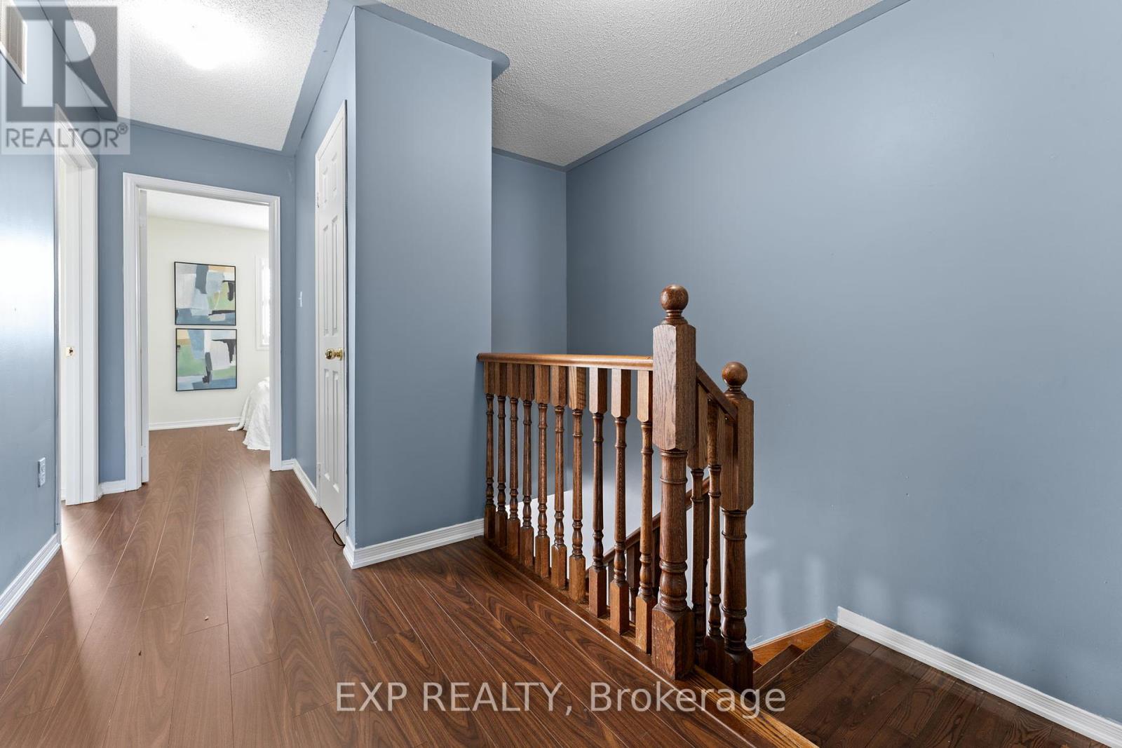 Photo 14 of 13 Burnstown Circle, Brampton ON