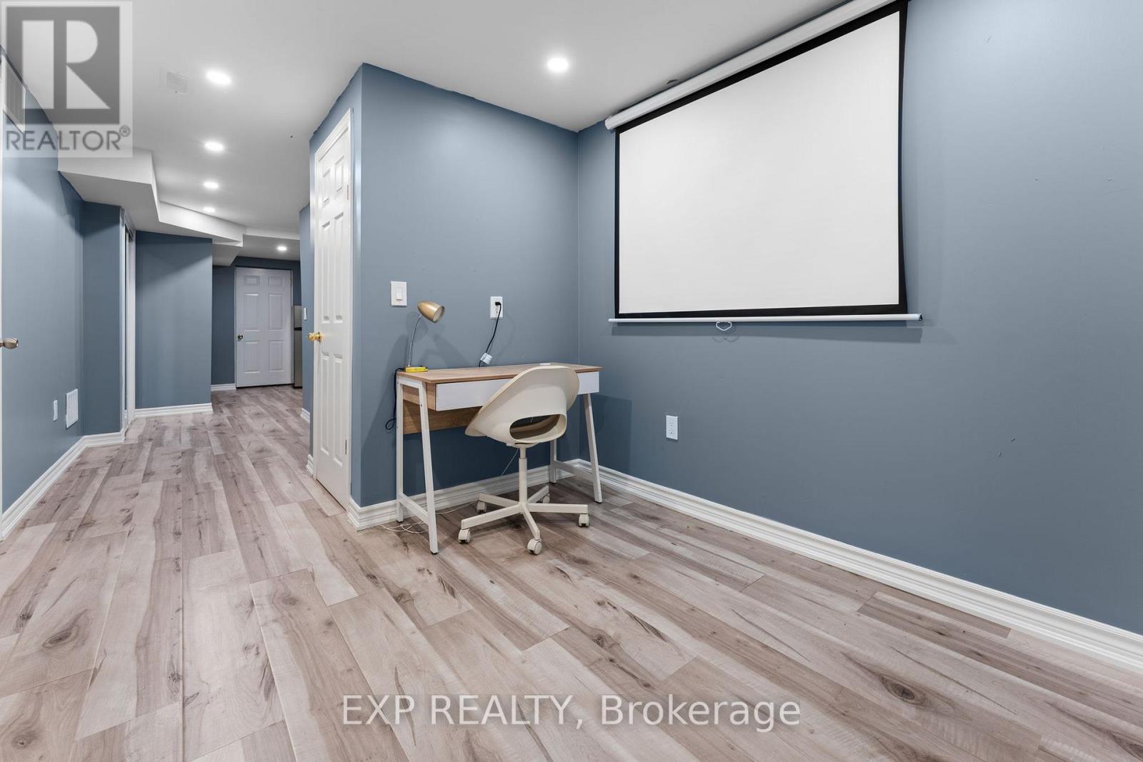 Photo 26 of 13 Burnstown Circle, Brampton ON