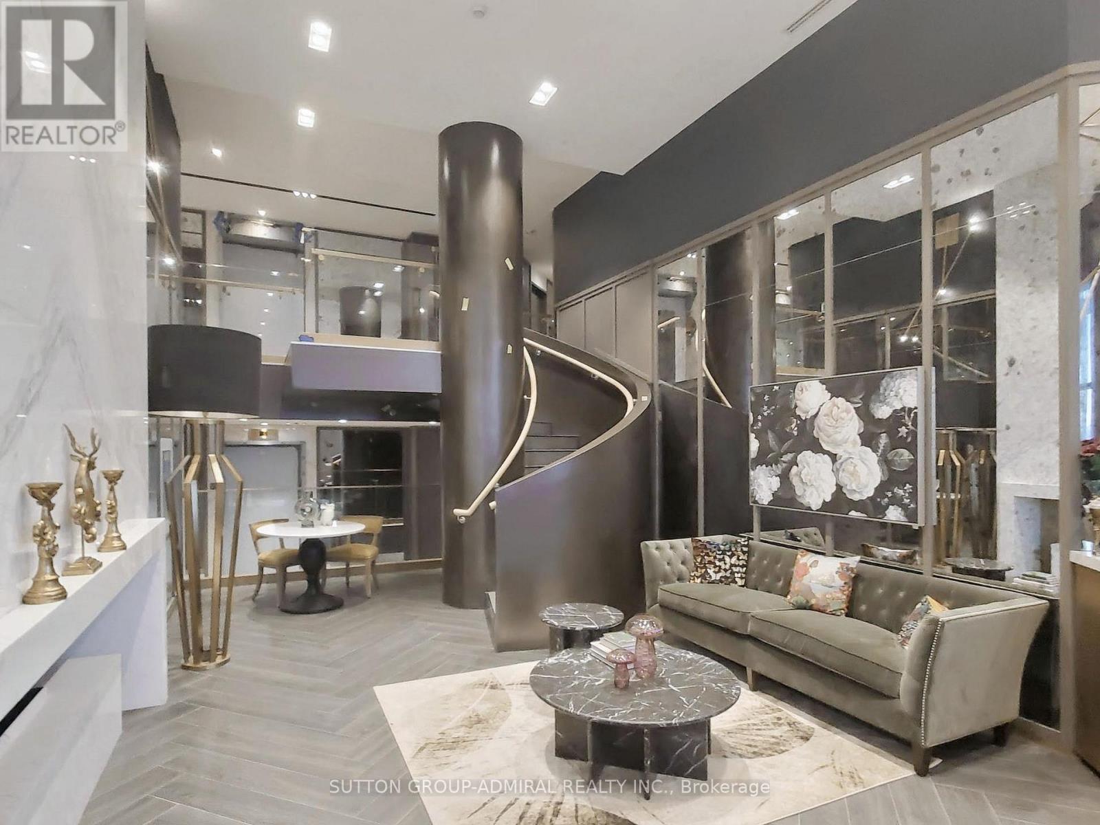 Photo 21 of Lph 15 395 Dundas Street W, Oakville ON