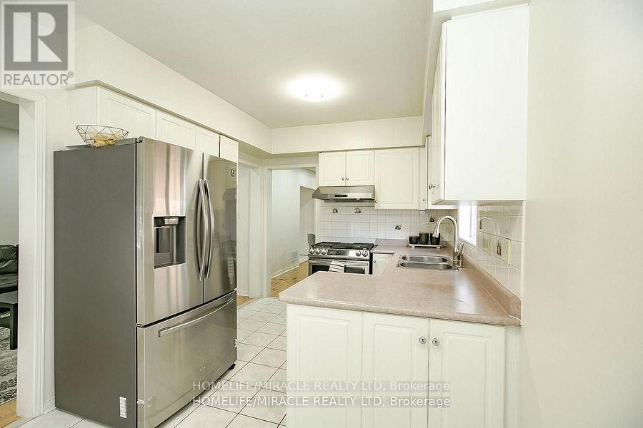 Photo 37 of 20 Culture Crescent, Brampton ON