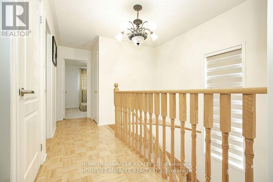 Photo 26 of 20 Culture Crescent, Brampton ON