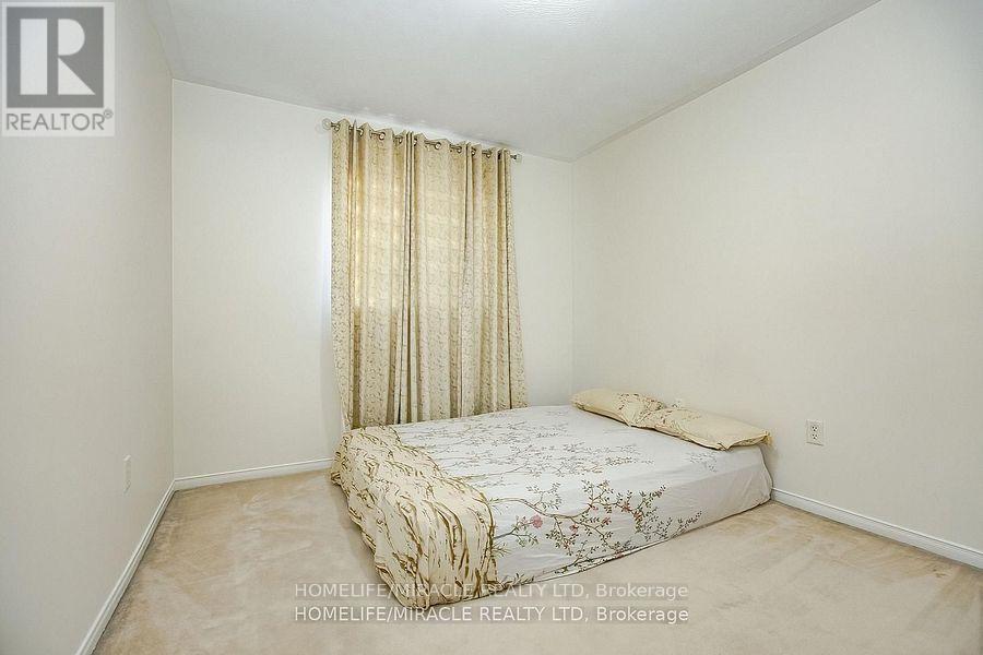 Photo 7 of 20 Culture Crescent, Brampton ON