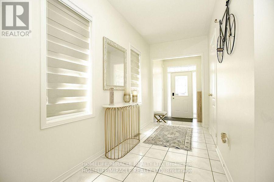 Photo 33 of 20 Culture Crescent, Brampton ON