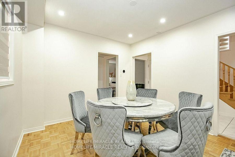 Photo 35 of 20 Culture Crescent, Brampton ON