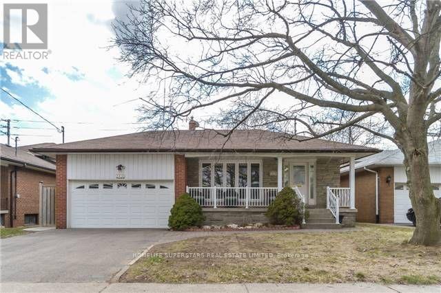 Photo 10 of 1413 Safeway Crescent, Mississauga ON