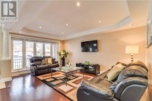 Photo 1 of 1413 Safeway Crescent, Mississauga ON
