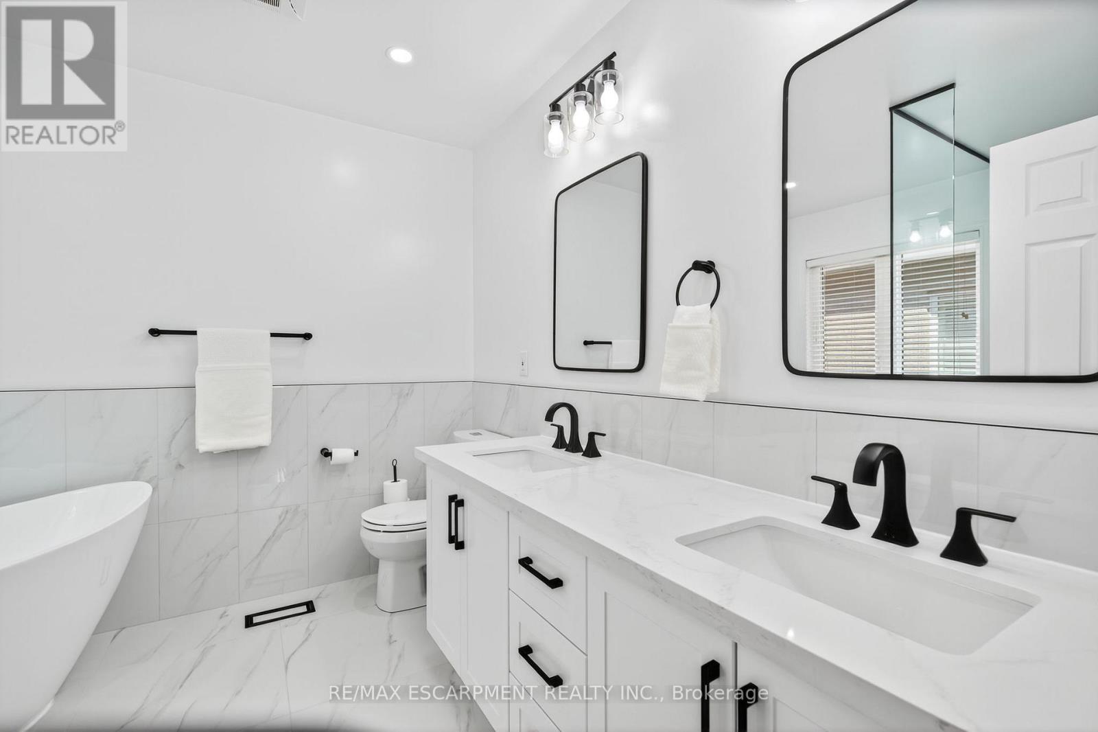 Photo 22 of 4223 Fuller Crescent, Burlington ON