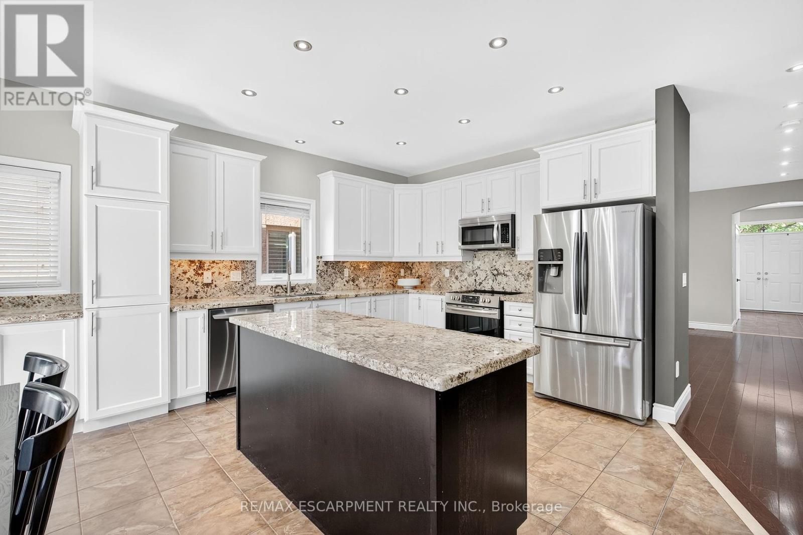 Photo 25 of 4223 Fuller Crescent, Burlington ON