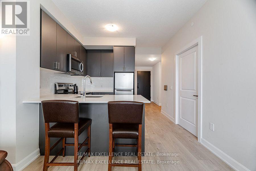 Photo 10 of 2003 3220 William Colston Avenue, Oakville ON