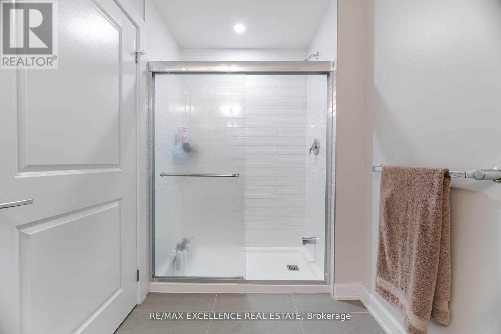 Photo 22 of 2003 3220 William Colston Avenue, Oakville ON