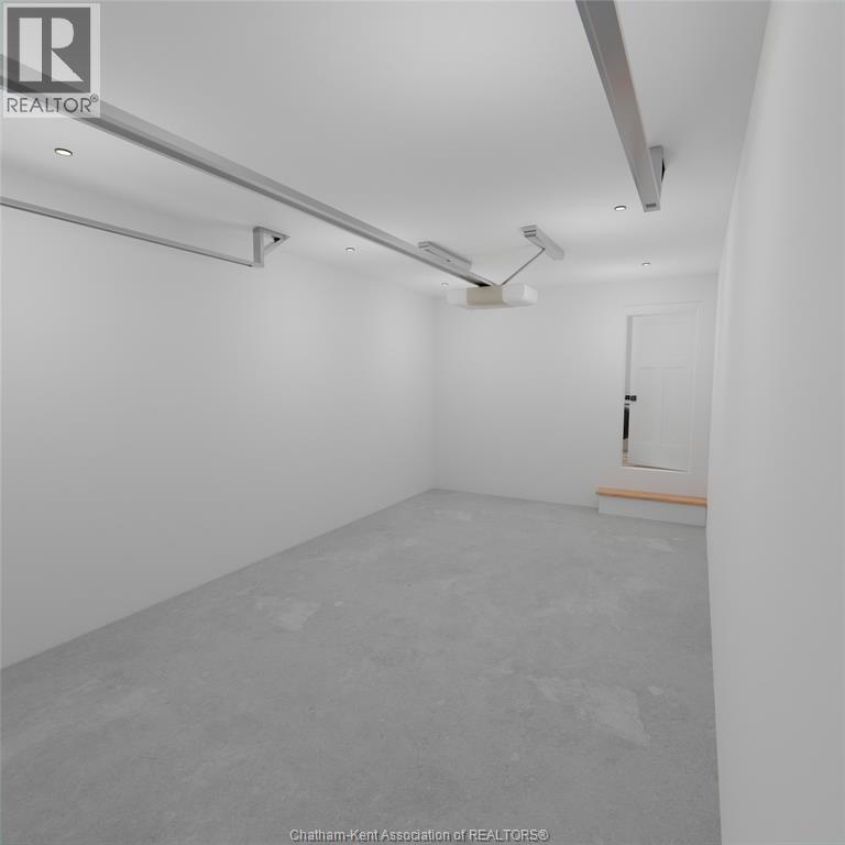 Photo 10 of 39 Demall Drive, Dresden ON