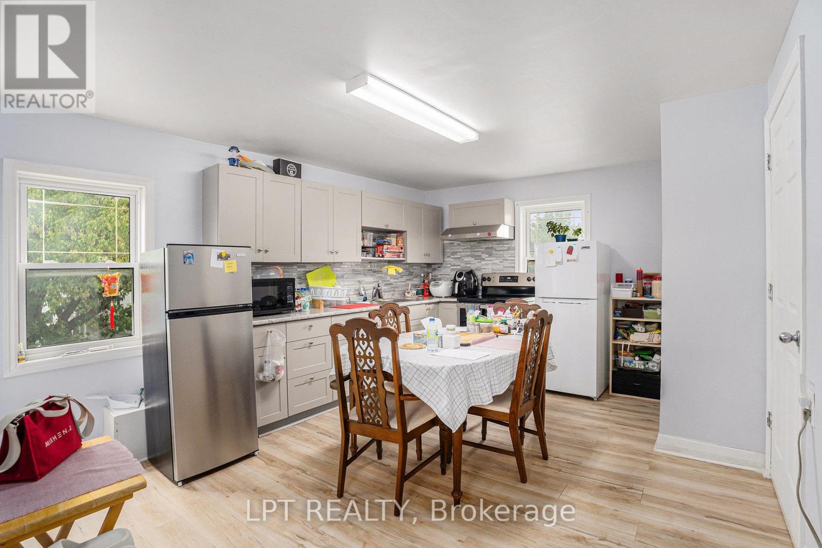 Photo 5 of 257 Parkdale Avenue, Ottawa ON