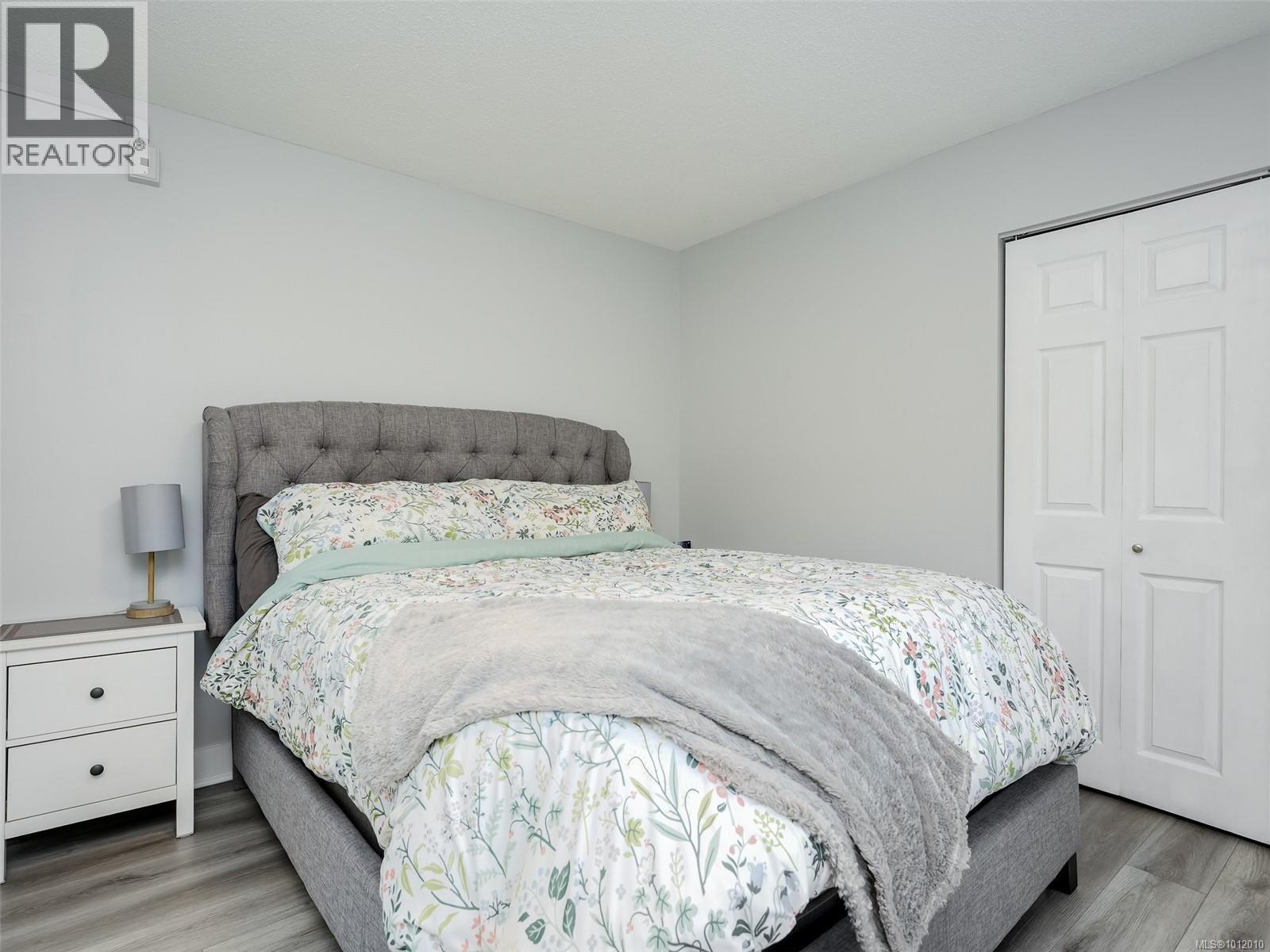 Photo 13 of 206 1000 Mcclure St, Victoria BC