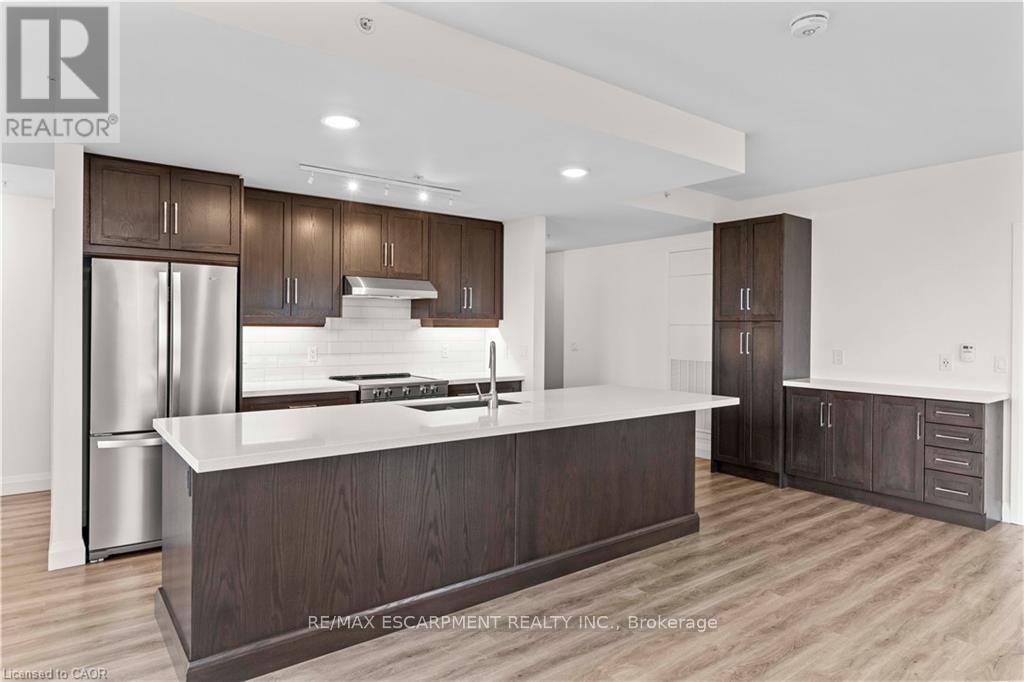 Photo 8 of 703 30 Hamilton Street S, Hamilton ON