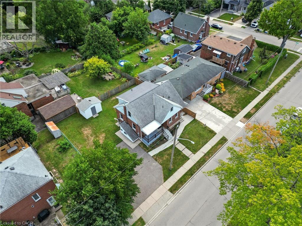 Photo 25 of 117 Pollock Avenue, Cambridge ON