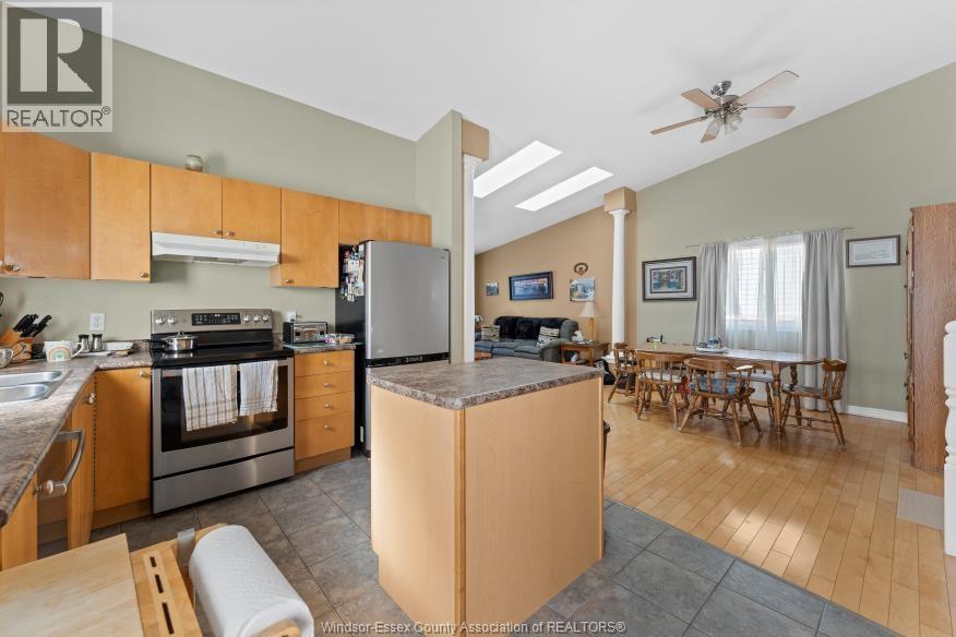 Photo 21 of 316 Mclellan, Amherstburg ON