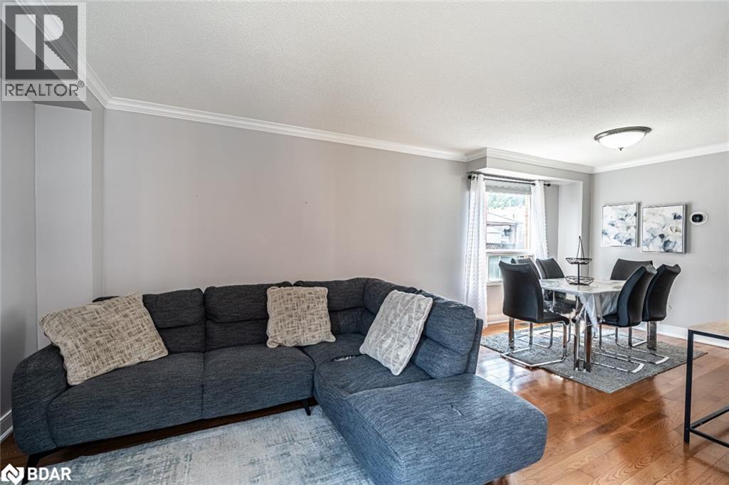 Photo 14 of 45 Weatherup Crescent, Barrie ON