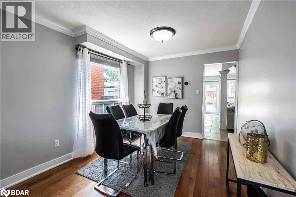 Photo 9 of 45 Weatherup Crescent, Barrie ON