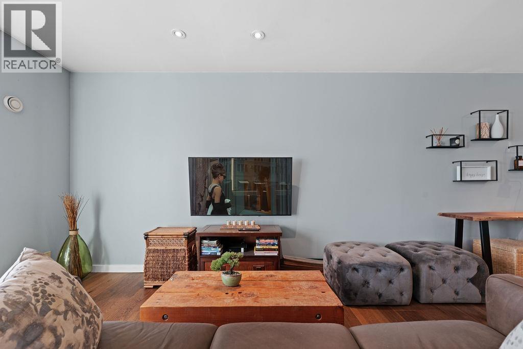 Photo 15 of 406 1688 Cypress Street, Vancouver BC