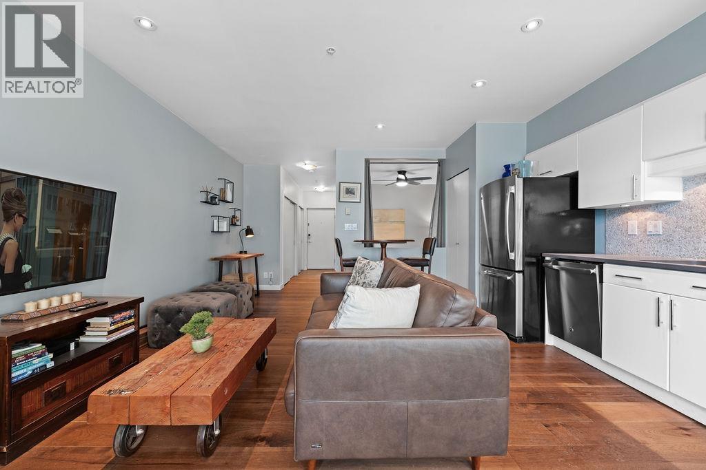 Photo 14 of 406 1688 Cypress Street, Vancouver BC