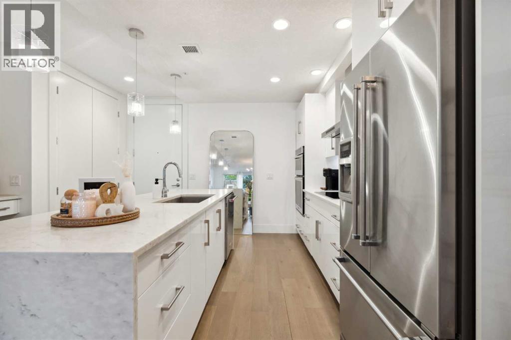Single Family House Multi-level for Sale in    Avenue SW South Calgary Calgary 