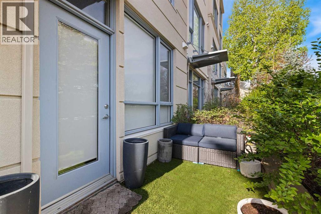 Single Family House Multi-level for Sale in    Avenue SW South Calgary Calgary 