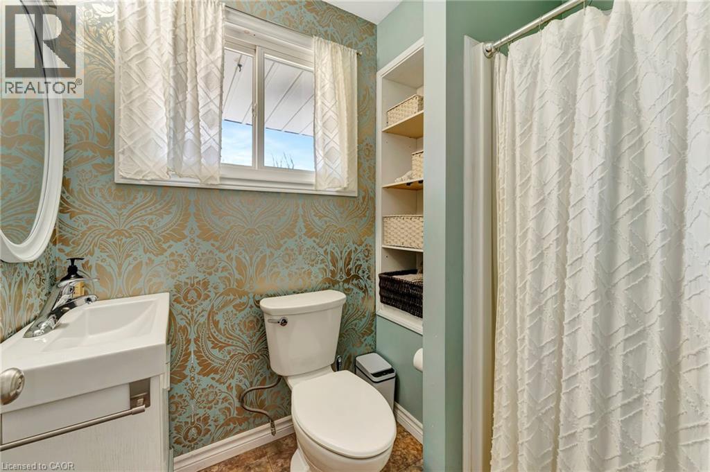 Photo 38 of 391 Tecumseh Street, Woodstock ON