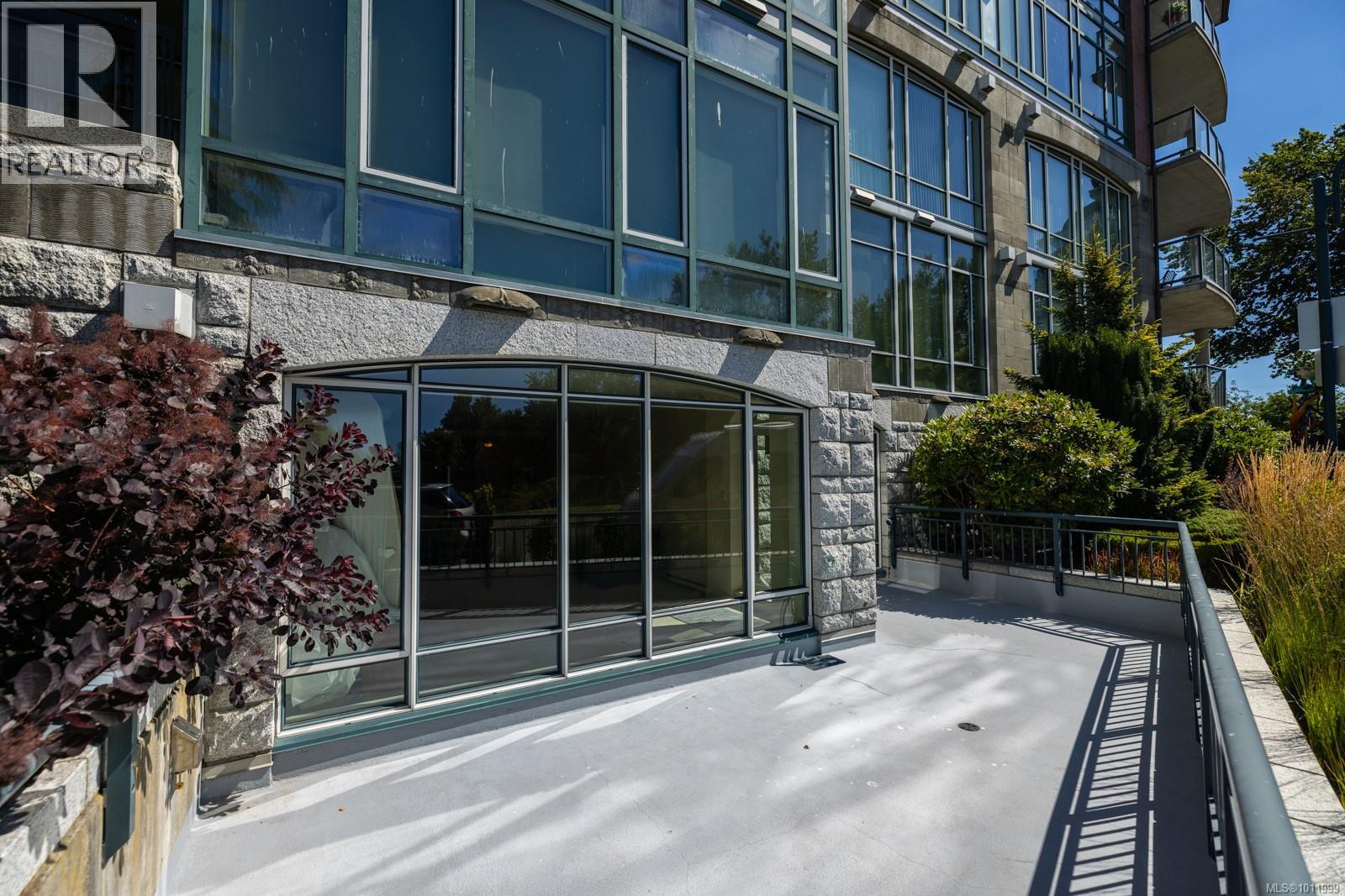 231 21 Dallas Road, Victoria