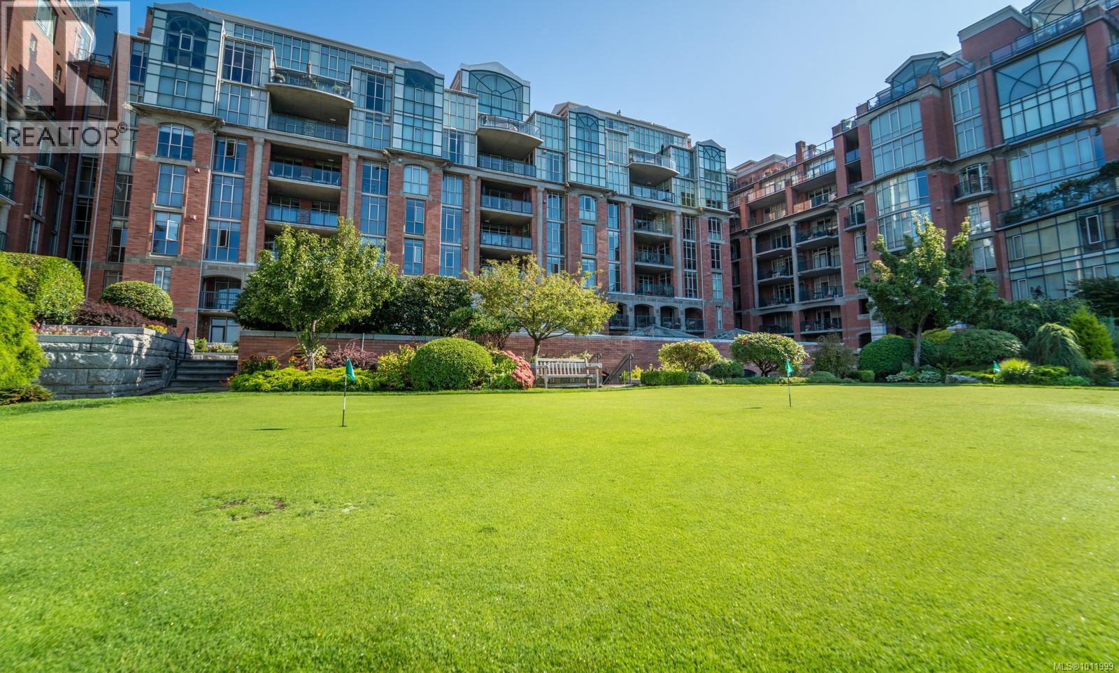 231 21 Dallas Road, Victoria