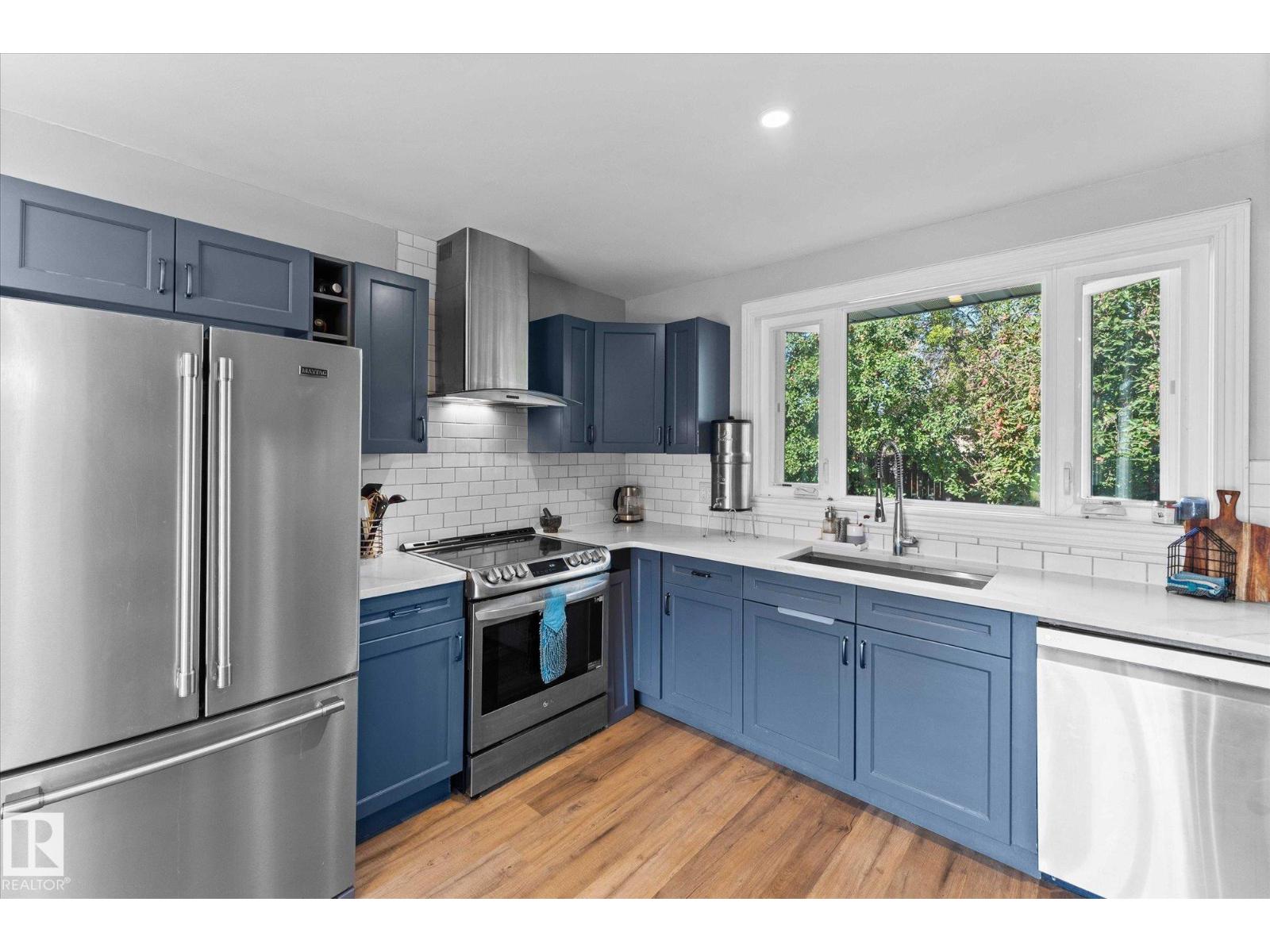 Photo 22 of 8004 180 St Nw, Edmonton AB