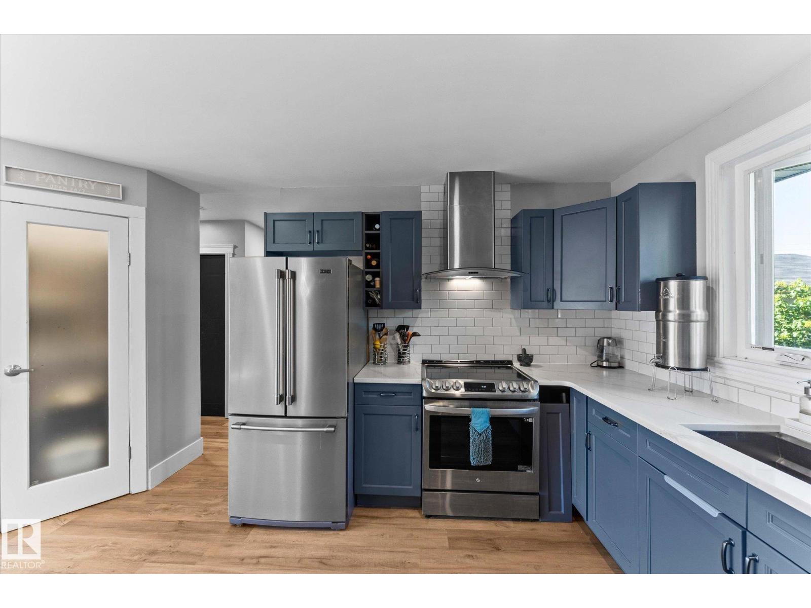 Photo 38 of 8004 180 St Nw, Edmonton AB