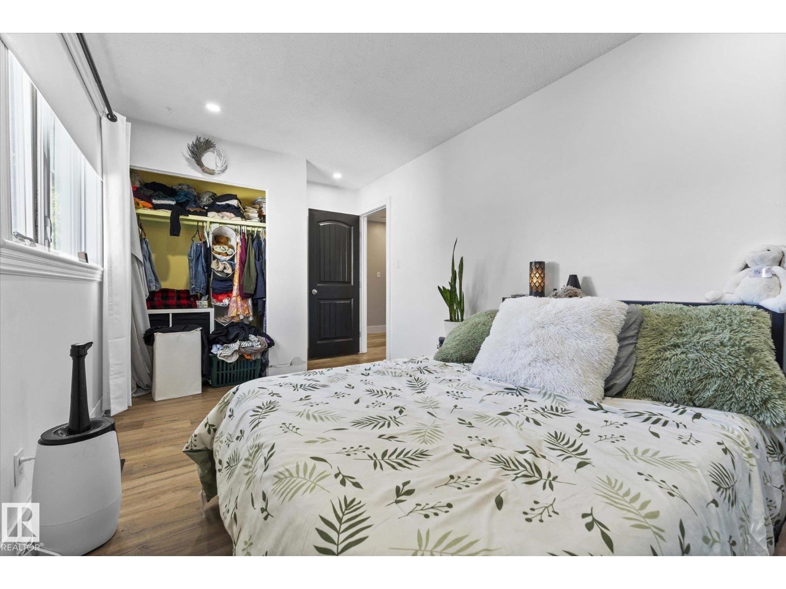 Photo 34 of 8004 180 St Nw, Edmonton AB