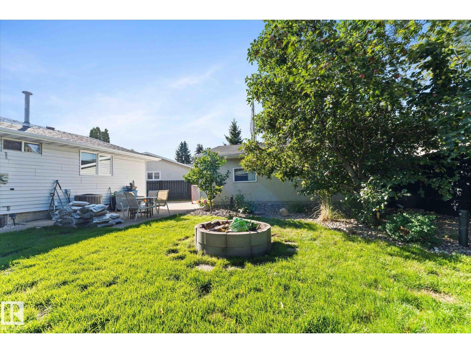 Photo 35 of 8004 180 St Nw, Edmonton AB