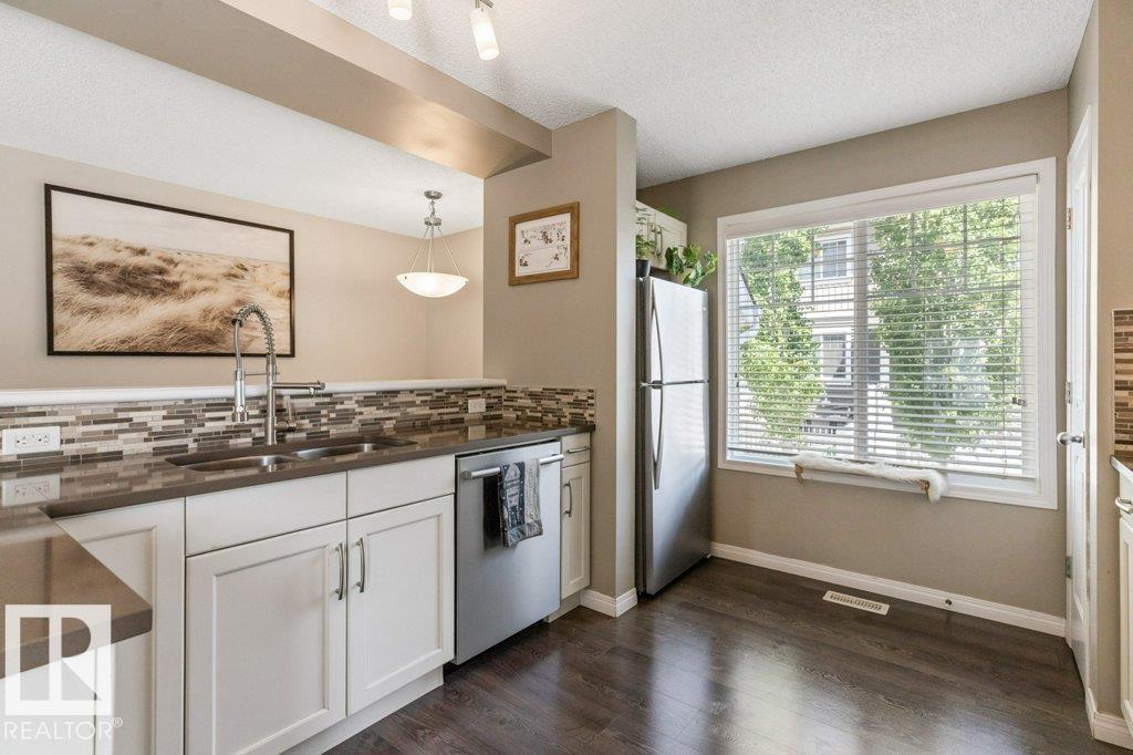Photo 21 of 78 4050 Savaryn Dr Sw, Edmonton AB