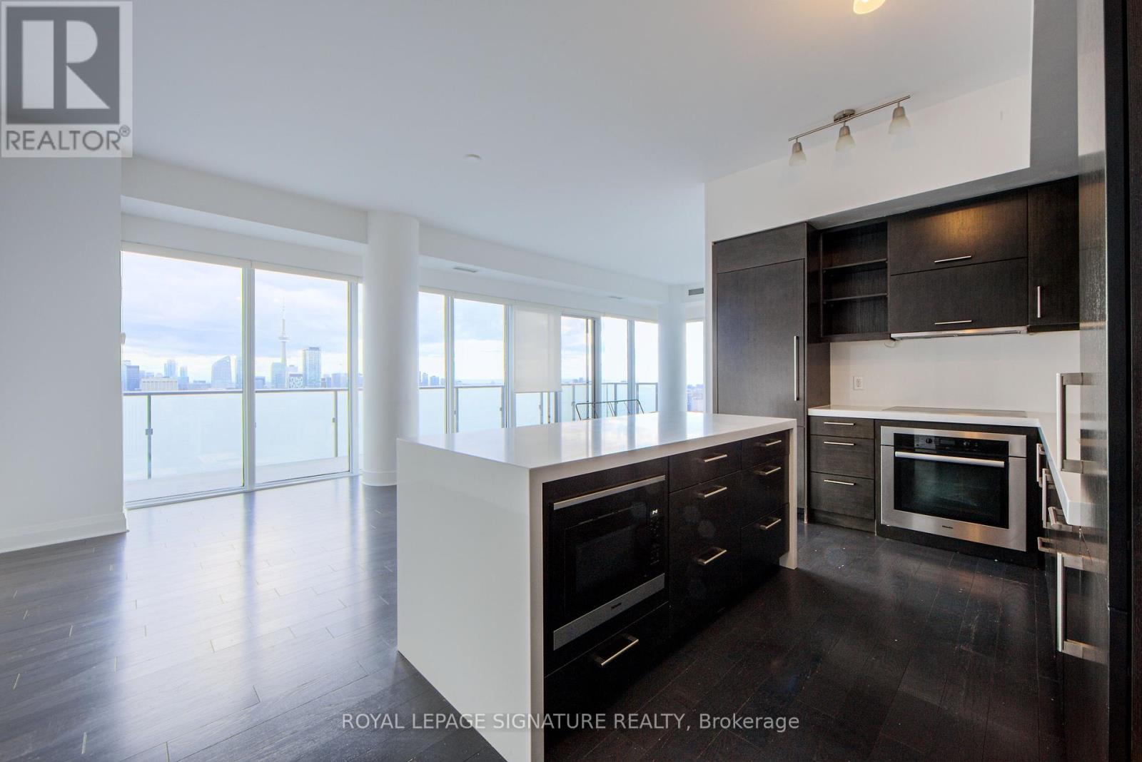 Photo 25 of 3702 65 St Mary Street, Toronto ON