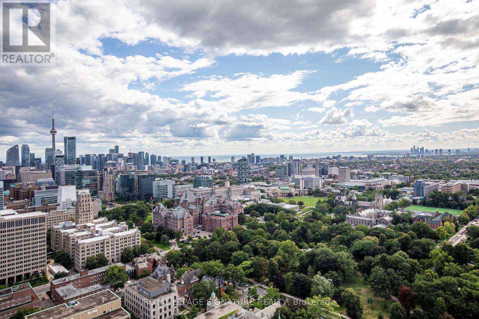 Photo 11 of 3702 65 St Mary Street, Toronto ON