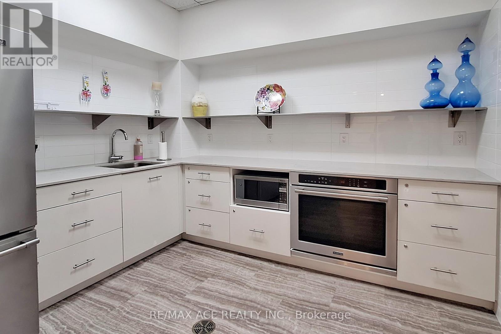 Photo 50 of 1108 29 Northern Heights Drive, Richmond Hill ON