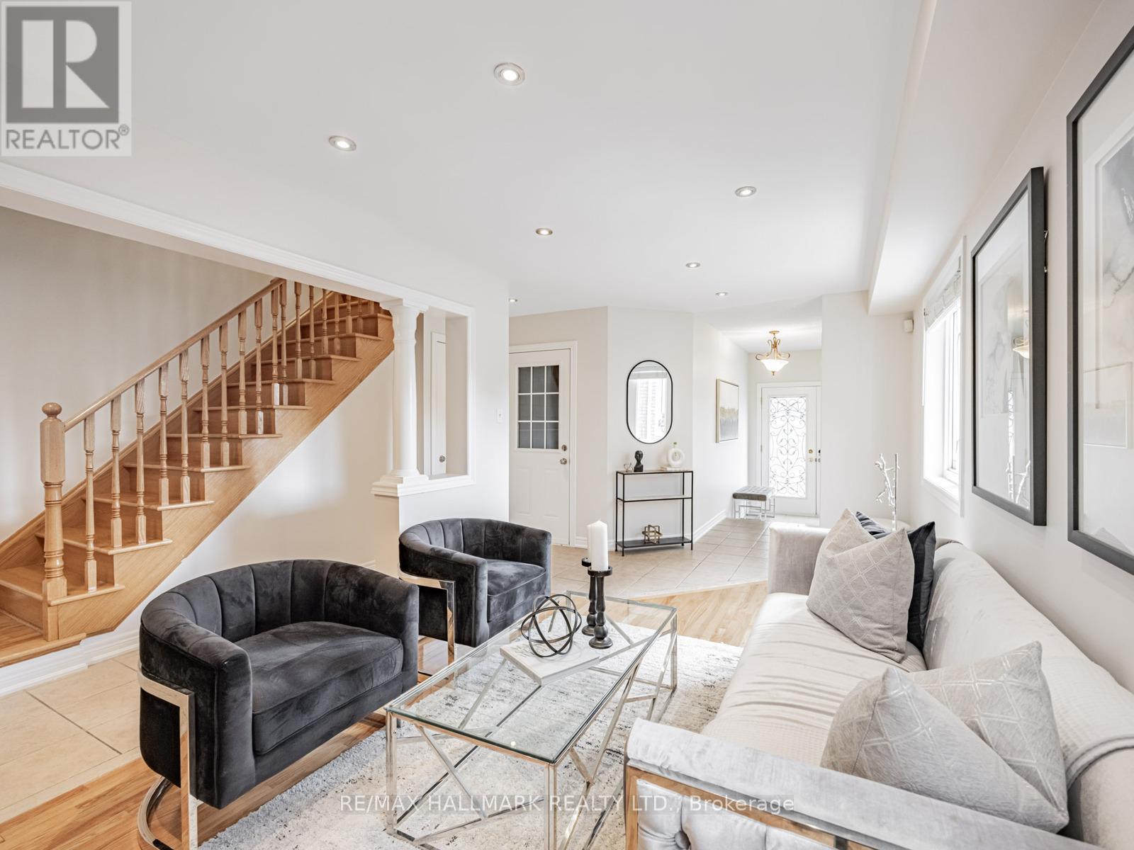 Photo 30 of 6630 Blackheath Ridge, Mississauga ON