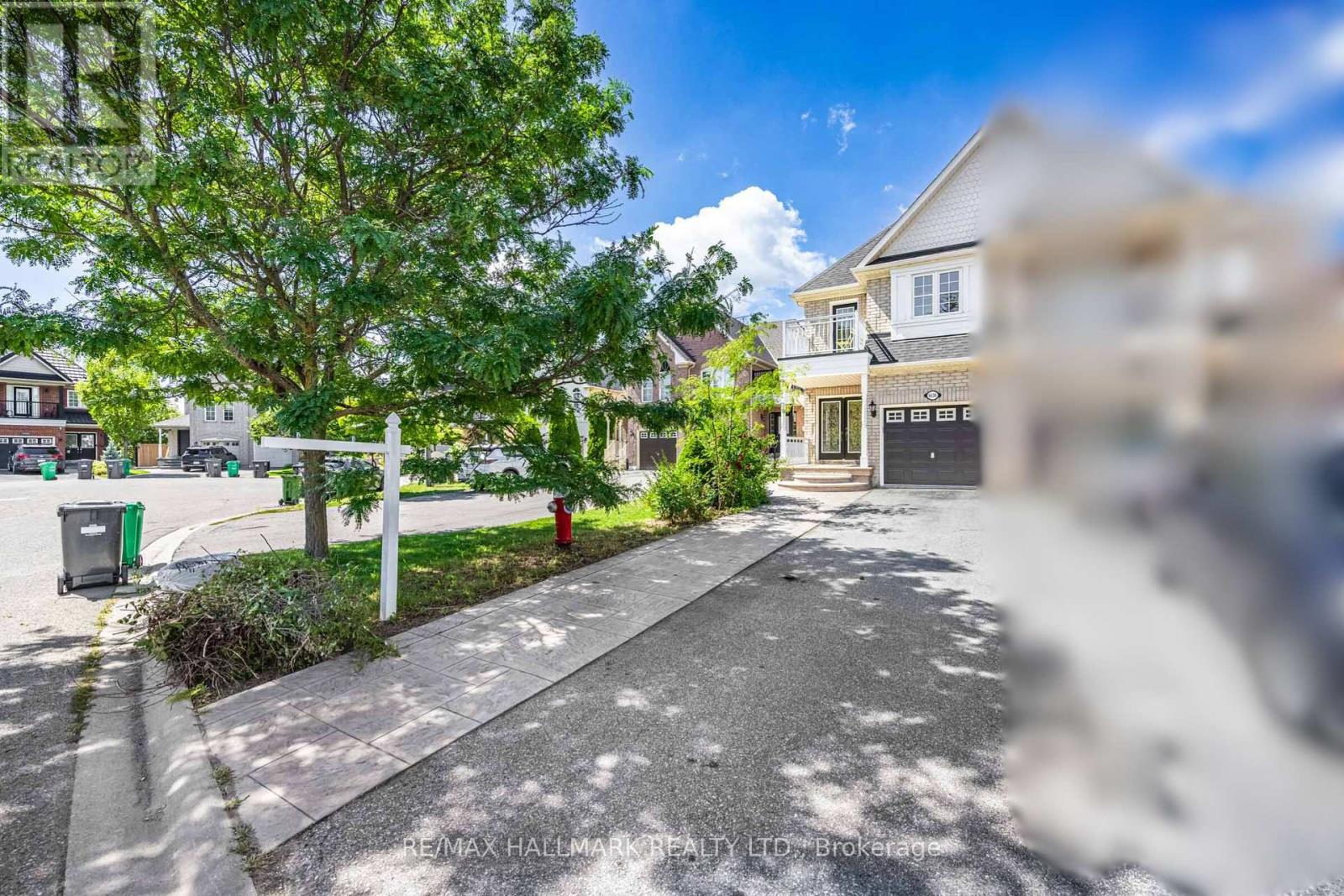 Photo 17 of 6630 Blackheath Ridge, Mississauga ON