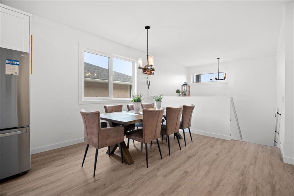 Photo 42 of 31 Prestwick Street, Niverville MB
