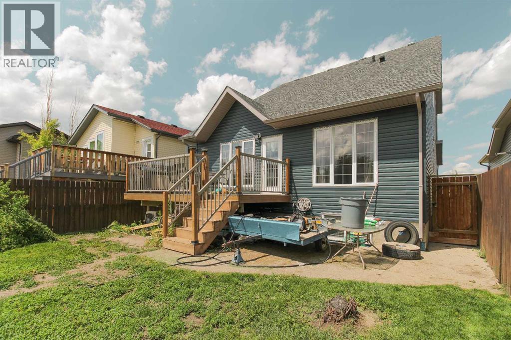 Photo 6 of 703 Northridge Avenue, Picture Butte AB